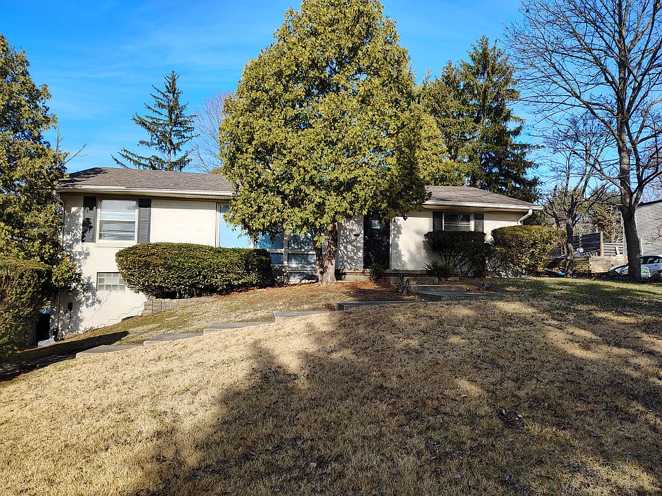 1st image of 3706 Ashbourne Ln