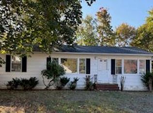 18 Primrose Ln, Portland, ME 04103