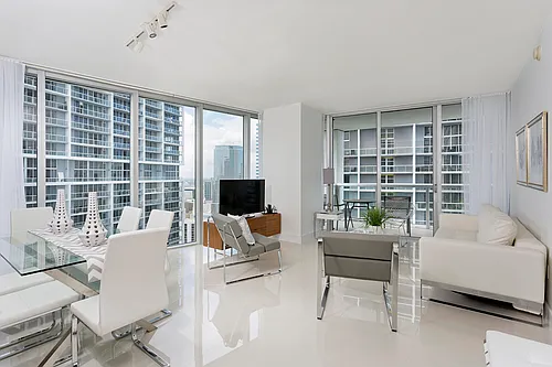 495 Brickell Ave #4010 Photo 1