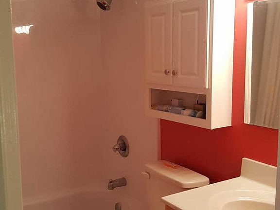 5th image of 13734 Moccasin Ct