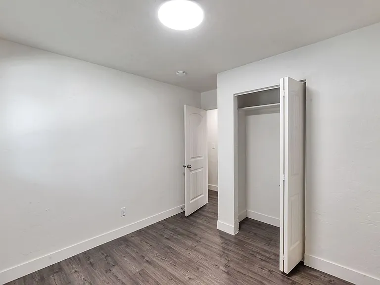 2151 W 300 N — Photo 10