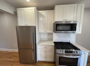 374 Oxford St #4B, Cambridge, MA 02140