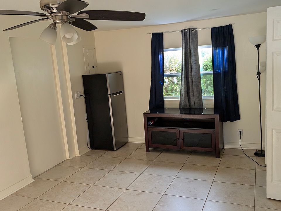 1st image of 3232 Carrington Dr #B