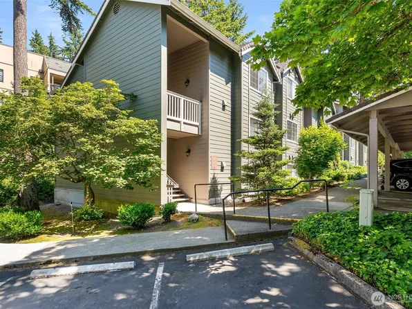 15433 Country Club Drive #E301, Mill Creek, WA 98012