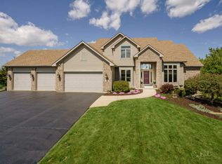 10416 Sequoia Ct, Spring Grove, IL 60081