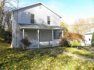 481 Mill Rd, Conneaut, OH 44030