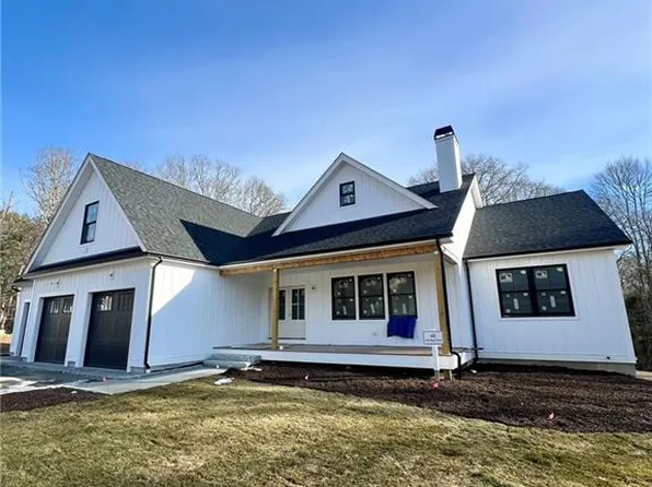 40 Red Maple Dr, Charlestown, RI 02813