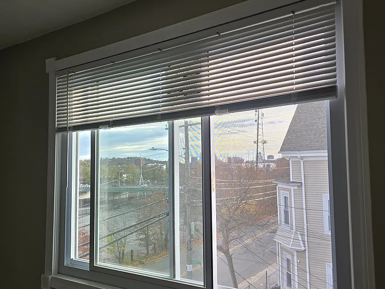 Ashton St — Photo 11