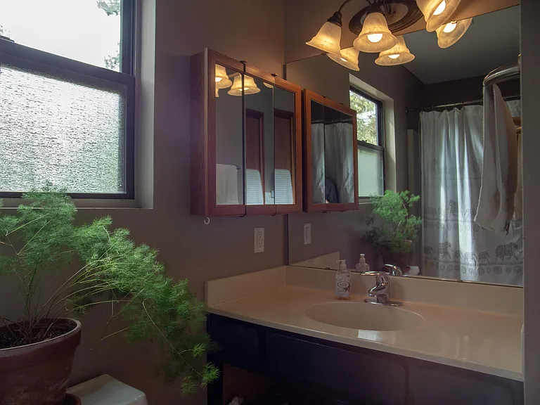 210 Cedarwood Ln — Photo 14