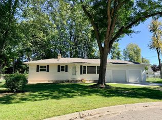 4801 Tressa Dr, Lansing, MI 48910