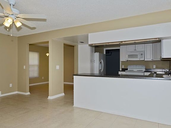 3rd image of 18409 Swan Lake Dr