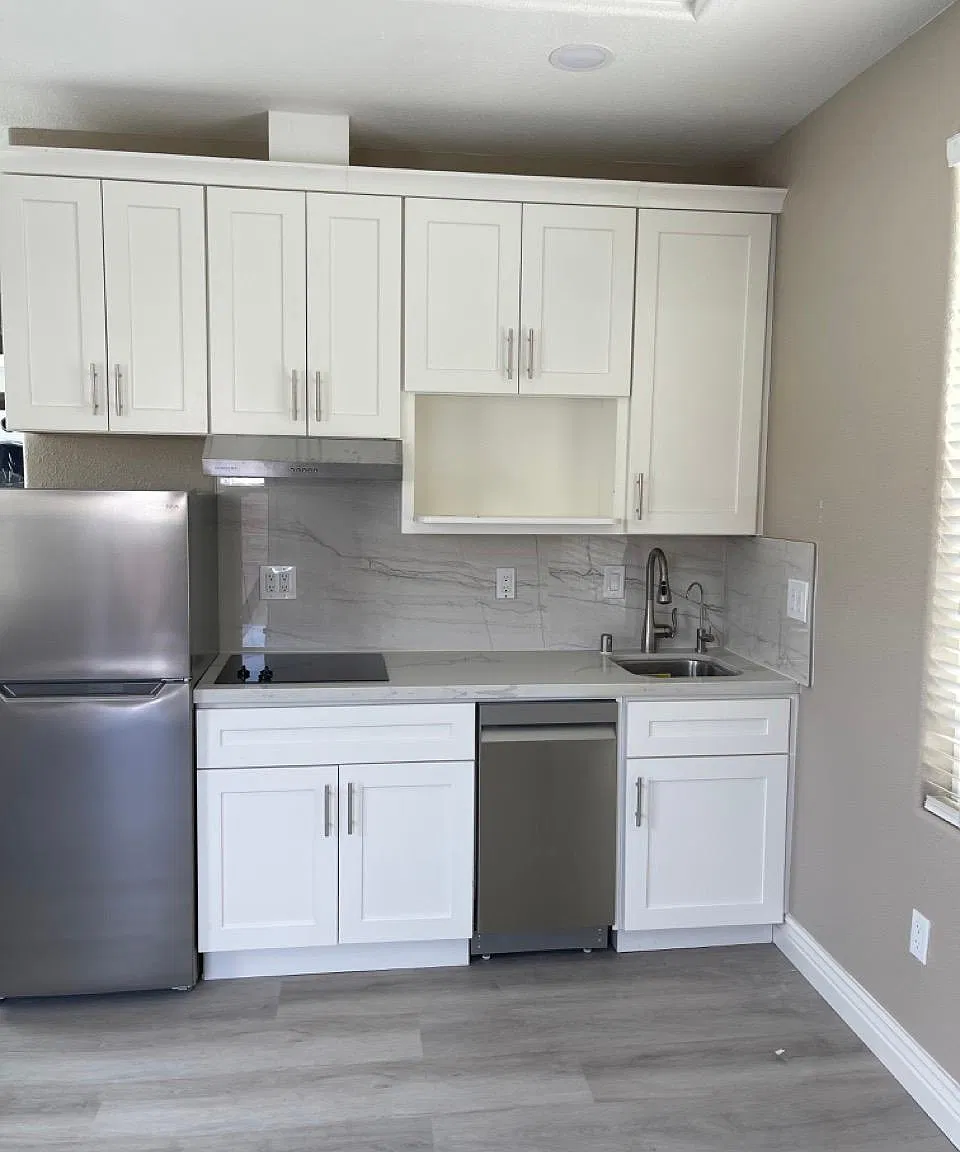 5695 Wells Ln — Photo 3