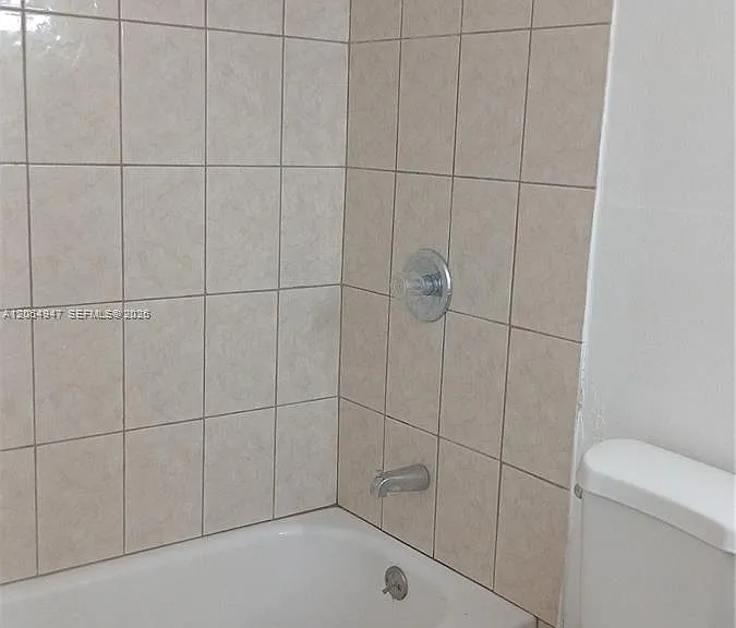3610 NW 21st St #313 — Photo 5