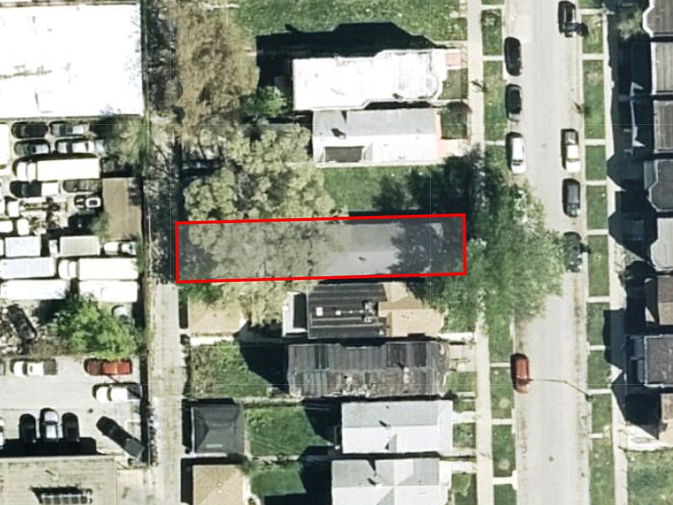 1st image of 5940 S Justine St