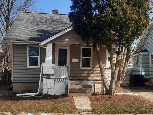 1417 Knight Ave, Flint, MI 48503
