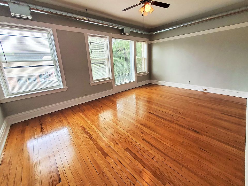 1st image of 4239 N Lincoln Ave APT 2