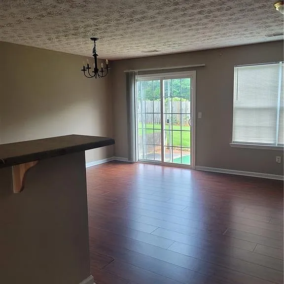 748 Georgetown Ct — Photo 12