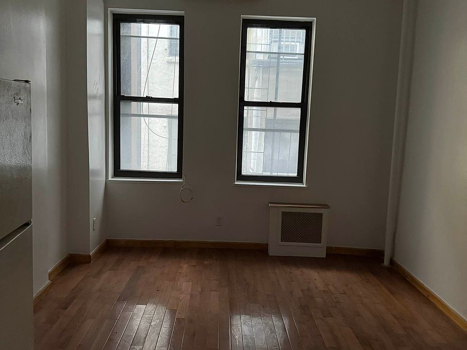 1st image of 19 Division St APT 2B