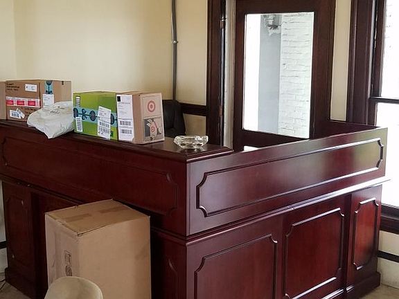 3rd image of 4125 S Figueroa St APT 409