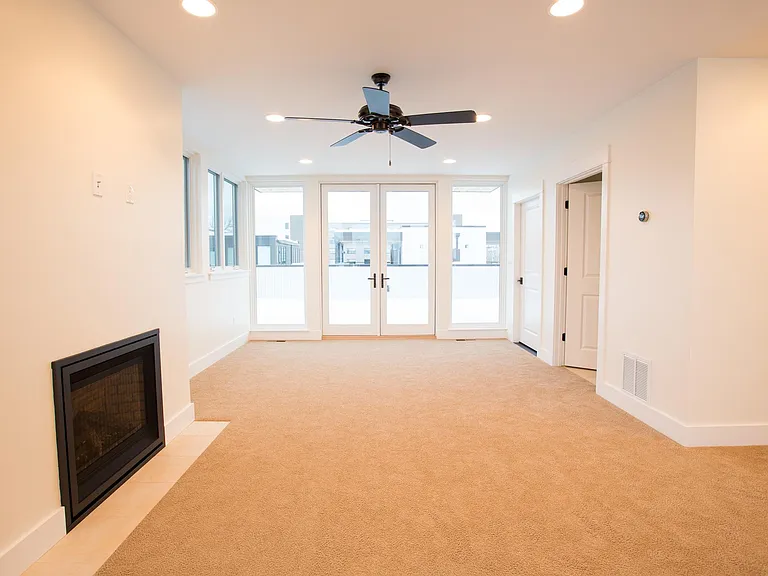 18 E Beall St #1 — Photo 16