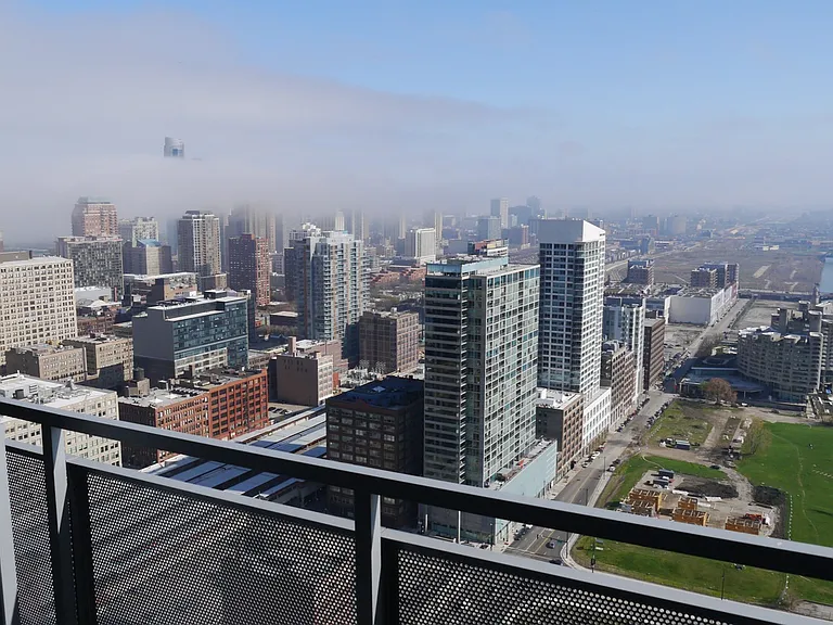 235 W Van Buren St #4009 — Photo 16