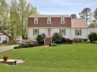 5817 Buxton Dr, Chester, VA 23831