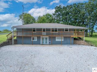 33037 Bluhm Rd, Smithton, MO 65350