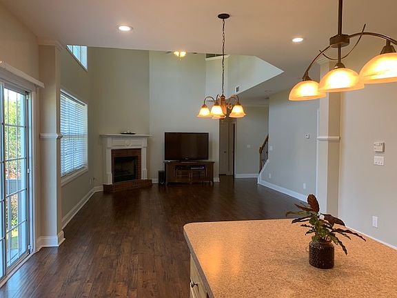5th image of 3140 Grundy Ives Dr