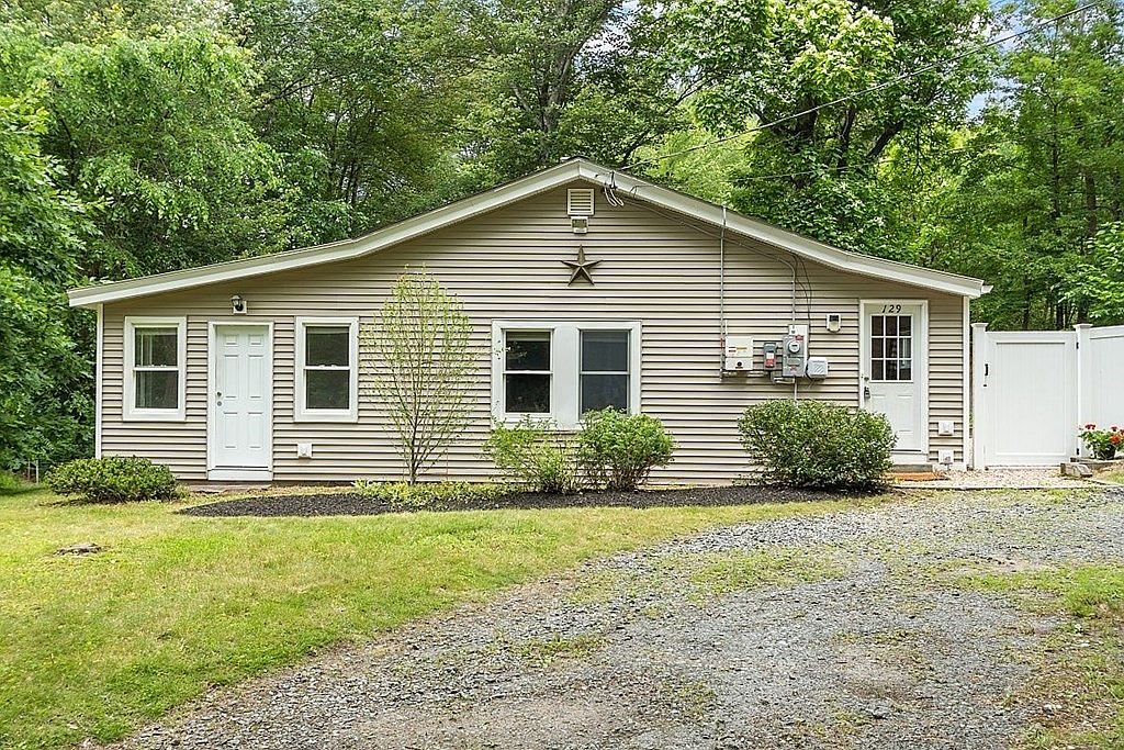 129 Pleasant St, Lunenburg, MA 01462 Zillow