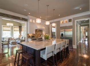 161 N Shelmore Blvd, Mount Pleasant, SC 29464