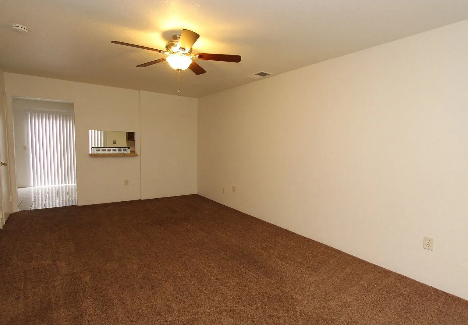 2 bed, 1.5 bath, 1024 sqft, $2,600 — Photo 3