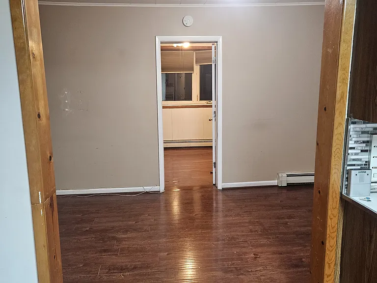 289 Nagel St #2 — Photo 5