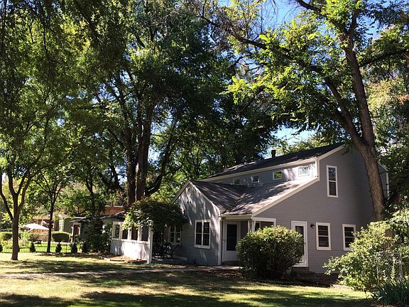 2 story south side of beautiful duplex in walker's paradise neighborhood.