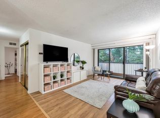 15020 N Bluff Rd #316, White Rock, BC V4B5A4