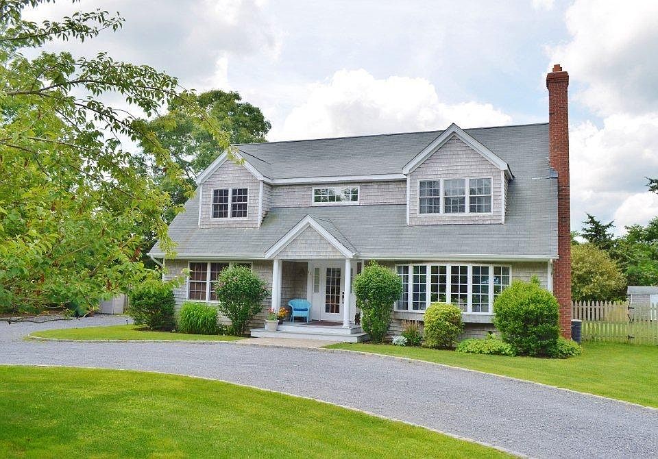 1st image of 48 Manor Ln S