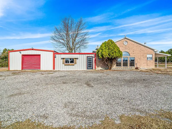 1206 Hall Rd, Sherman, TX 75090