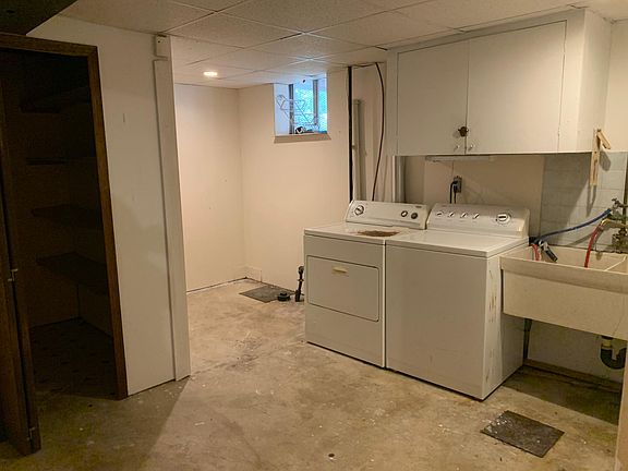 5th image of 401 Superior St