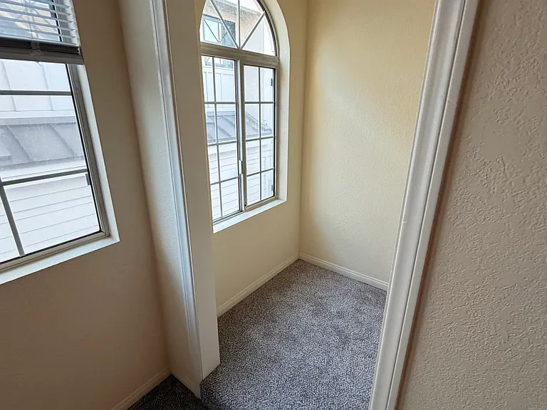 703 F Ave — Photo 14