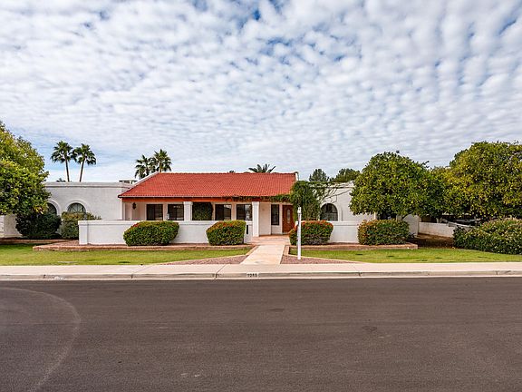 2nd image of 2246 N FOREST --
