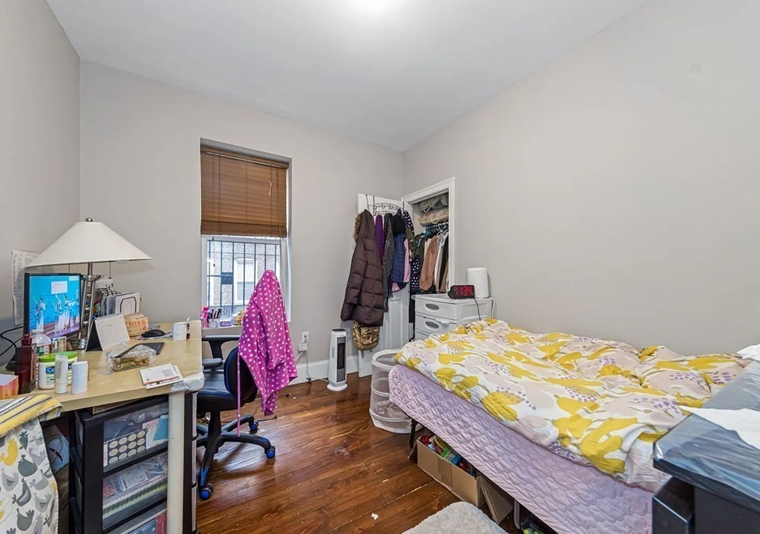 No Broker Fee Mission Hill 4 Bed/2 Bath With Central Air Available Sept 1st — Photo 4