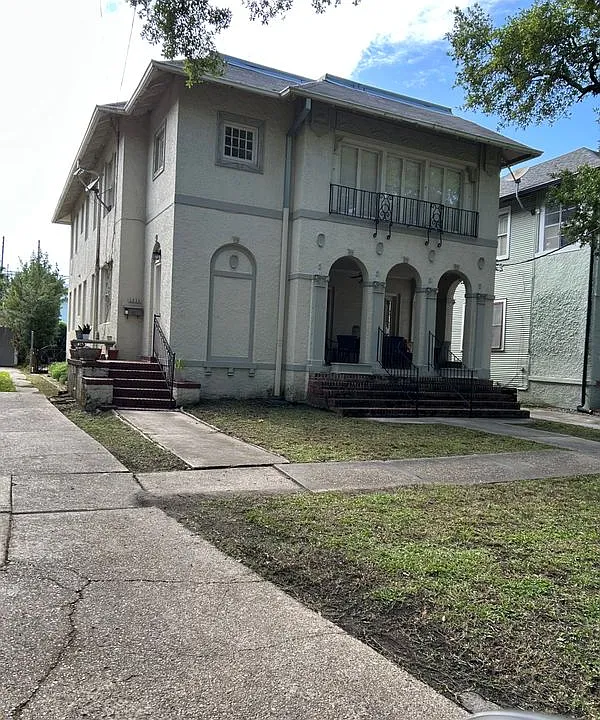 2834 Palmer Ave