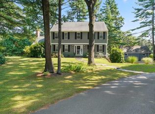 31 Pioneer Dr, Duxbury, MA 02332