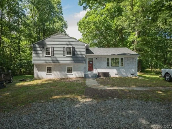823 Yellow Bird Rd, Blackstone, VA 23824