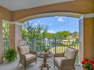 625 Fairway Dr APT 302, Saint Augustine, FL 32084