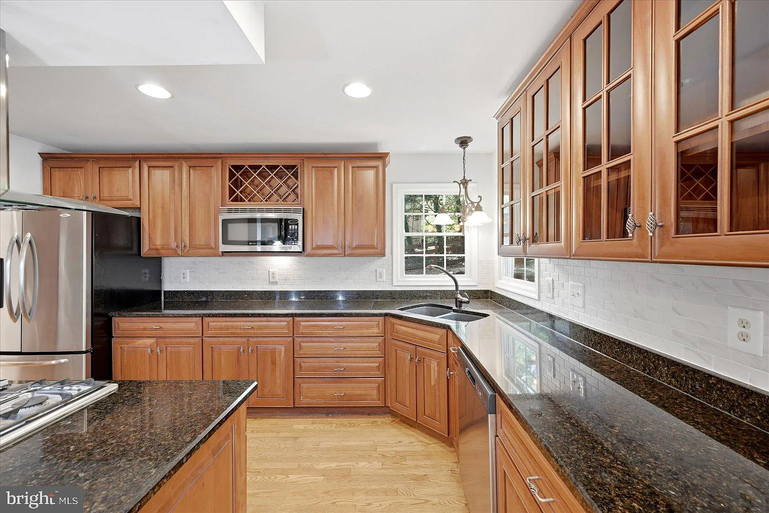 5 bed, 3.5 bath, 2889 sqft, $4,250 — Photo 4