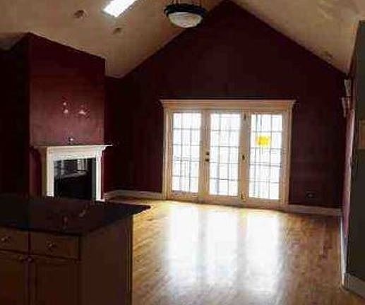 4th image of 1623 W Grand Ave #4W