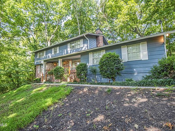 2nd image of 1923 Northwood Dr