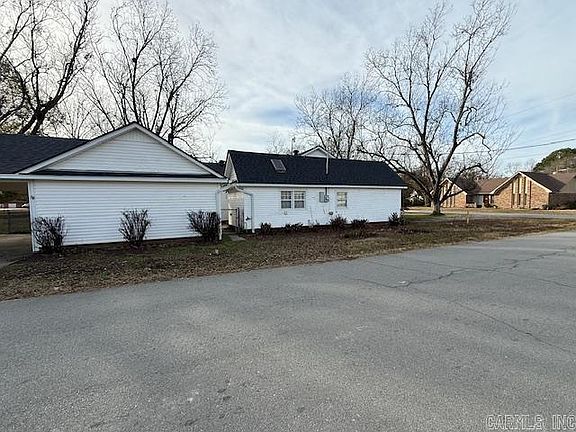 2nd image of 620 Brinkley St