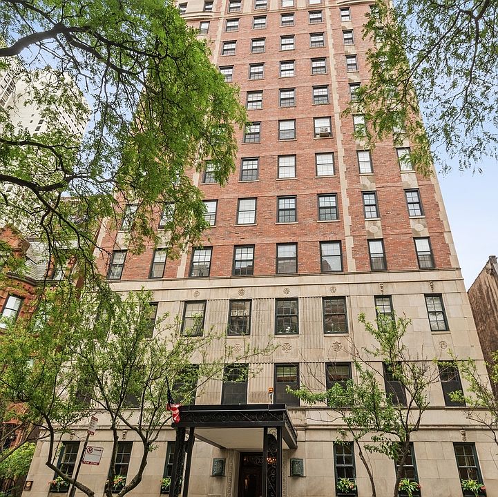 1st image of 73 E Elm St APT 10B