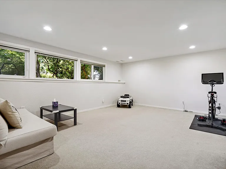 14405 SE 49th St — Photo 12